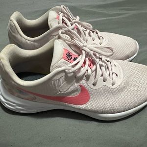 Nike Running Shoes Pink and White